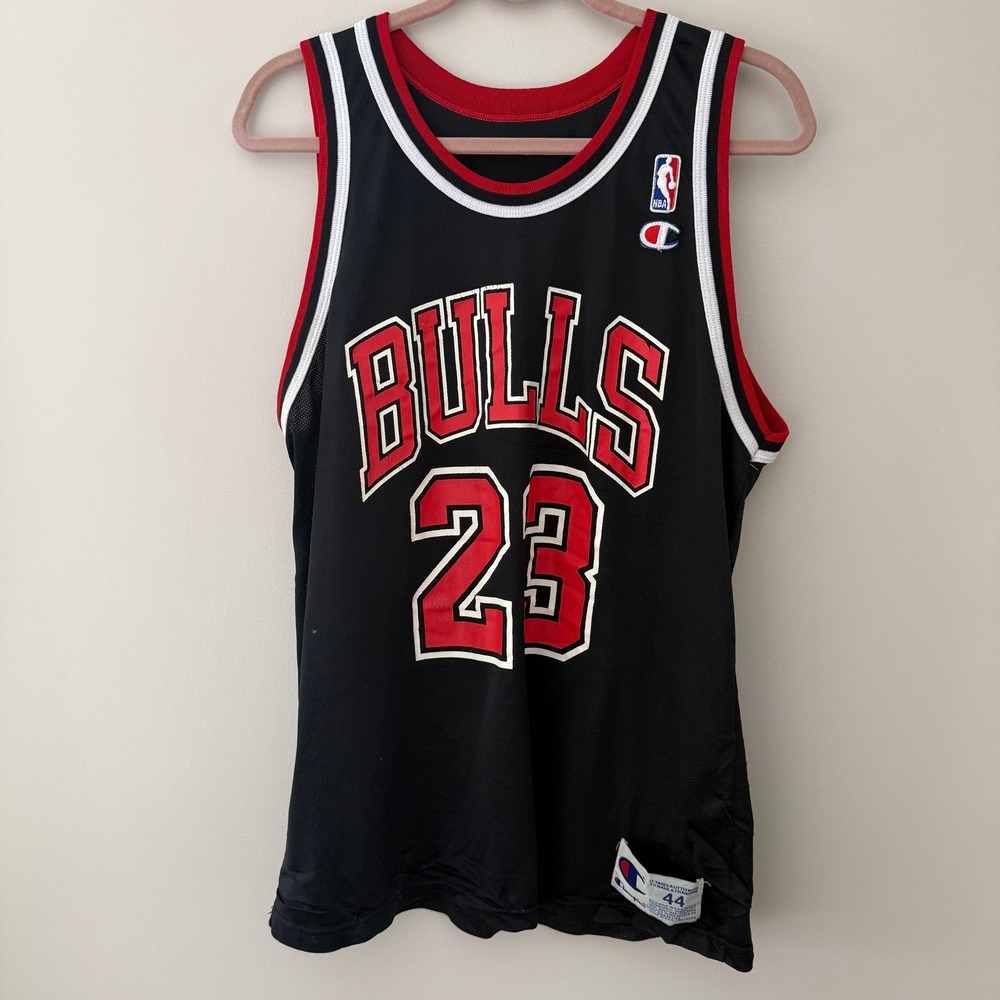 VINTAGE 90s Chicago‎ Bulls Michael Jordan 23 Champion Basketball Jersey